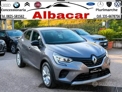Usata Renault Captur Equilibre 91 CV (66 kW) 2023 Grigio SUV