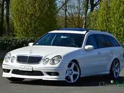 Usata Mercedes E500 306 CV (225 kW) 2004 Bianco Station wagon