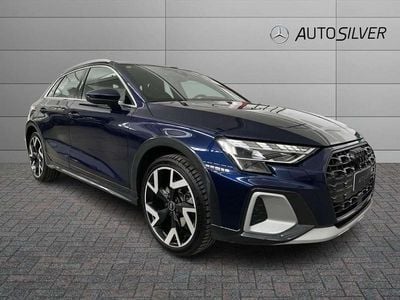 Blu / metallizzato Usata 2024 Audi A3 Ambiente Berlina | 36.900 € (Cara)