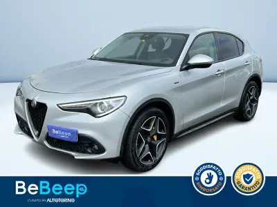 Usado Alfa Romeo Stelvio Sprint 190 CV (139 kW) 2020 Plateado SUV