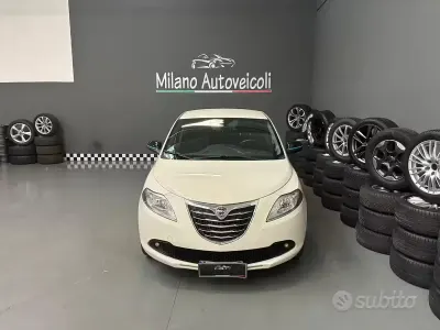 Usata Lancia Ypsilon 69 CV (50 kW) 2014 Bianco Utilitaria