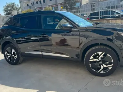 Usata Peugeot 2008 GT-line 101 CV (74 kW) 2024 Nero SUV