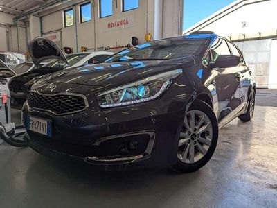Usata Kia Ceed 101 CV (74 kW) 2018 Grigio Utilitaria