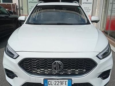 Usata MG ZS Luxury 111 CV (81 kW) 2022 Bianco SUV