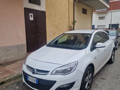 Usata Opel Astra 110 CV (80 kW) 2016 Bianco Utilitaria