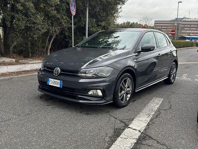Usata VW Polo R-line 95 CV (69 kW) 2019 Blu Utilitaria