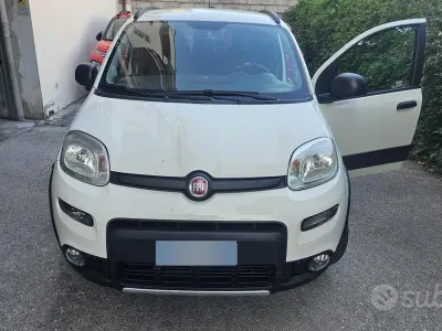 Usata Fiat Panda 4x4 85 CV (62 kW) 2019 Bianco Utilitaria