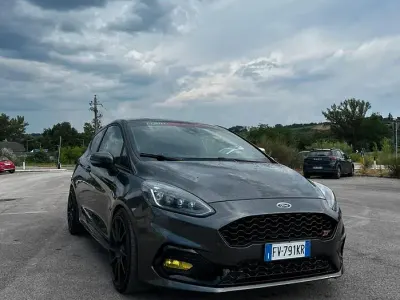 Usata Ford Fiesta ST 200 CV (147 kW) 2019 Nero Utilitaria