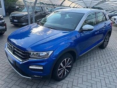 Begagnad VW T-Roc Style 116 HK (85 kW) 2018 Blå SUV