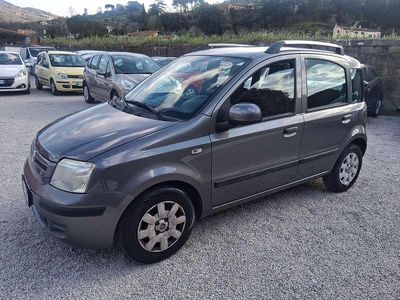 Usata Fiat Panda Dynamic 69 CV (50 kW) 2011 Grigio Utilitaria