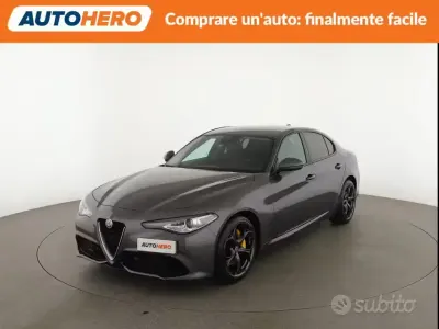Begagnad Alfa Romeo Giulia 179 HK (131 kW) 2019 Grå Sedan
