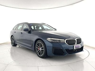 Usata BMW 530e M Sport 184 CV (135 kW) 2021 Blu metallizzato Station wagon