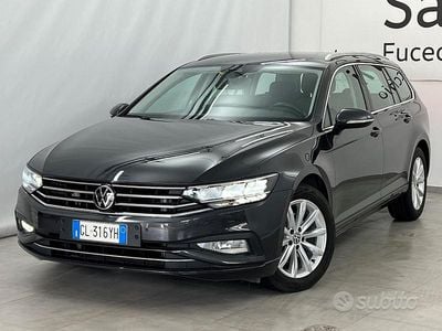 Usata VW Passat Business 150 CV (110 kW) 2022 Grigio Station wagon