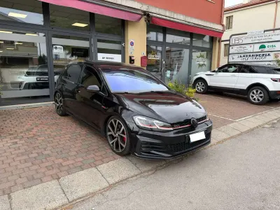 Używany VW Golf VII GTI 230 KM (169 kW) 2017 Czarny Sedan/Limuzyna