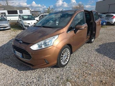 Usata Ford B-MAX Individual 95 CV (69 kW) 2014 Marrone Monovolume