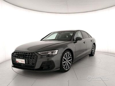 Usata Audi A8 Ambiente 462 CV (339 kW) 2024 Grigio Berlina