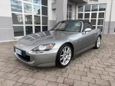 Usata Honda S 2000 S 241 CV (177 kW) 2005 Grigio Cabrio