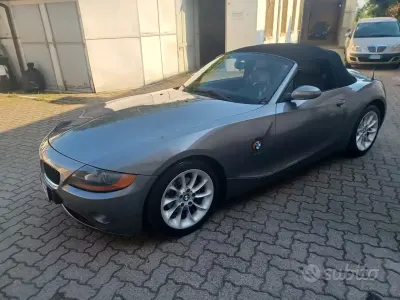 Usata BMW Z4 170 CV (125 kW) 2004 Grigio Cabrio