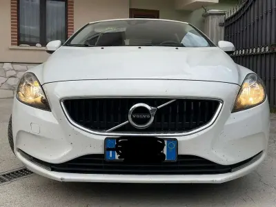 Brugt Volvo V40 Kinetic 120 HK (88 kW) 2017 Hvid Sedan