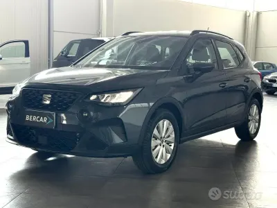 Usata Seat Arona Style 90 CV (66 kW) 2022 Grigio SUV