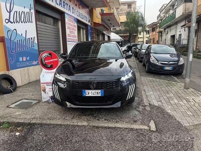 Usata Peugeot 208 GT 101 CV (74 kW) 2024 Nero Utilitaria