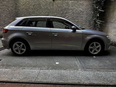 Usata Audi A3 84 CV (61 kW) 2018 Argento Berlina