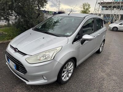 Begagnad Ford B-MAX Titanium 75 HK (55 kW) 2015 Silver Minibuss