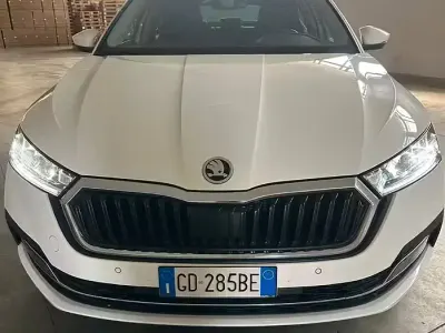 Usata Skoda Octavia 150 CV (110 kW) 2020 Bianco Berlina