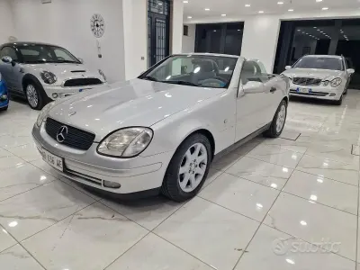 Usata Mercedes SLK200 192 CV (141 kW) 1997 Grigio Cabrio