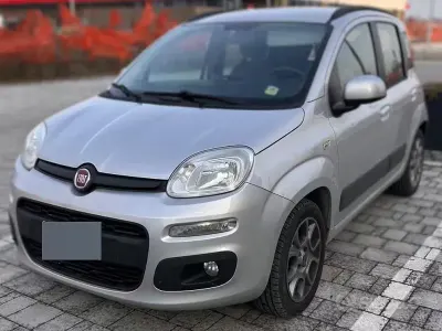 Usata Fiat Panda Lounge 69 CV (50 kW) 2016 Grigio Utilitaria
