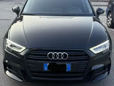 Käytetty Audi A3 Admired 150 HP (110 kW) 2019 Sedan
