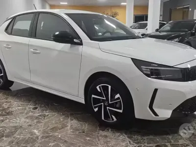 Używany Opel Corsa 101 KM (74 kW) 2025 Biały Hatchback