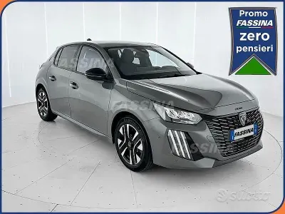 Usata Peugeot 208 Allure 101 CV (74 kW) 2025 Grigio Utilitaria