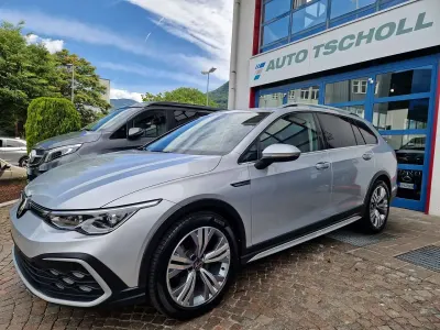 Usata VW Golf Alltrack 200 CV (147 kW) 2021 Reflexsilber metallic Station wagon