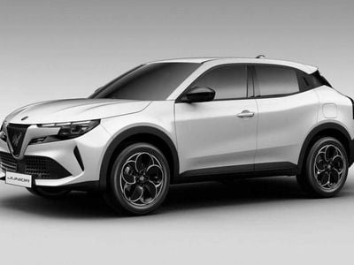 Nuova Alfa Romeo Junior 61 kW (84 CV) 2025 SUV