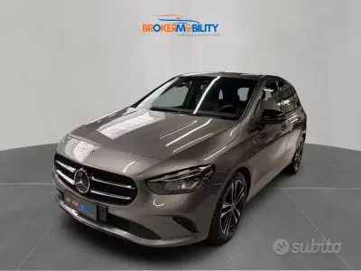 Usata Mercedes B180 136 CV (100 kW) 2020 Grigio Utilitaria