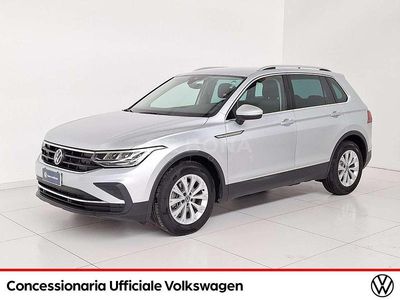 Usata VW Tiguan Life 150 CV (110 kW) 2023 Argento SUV