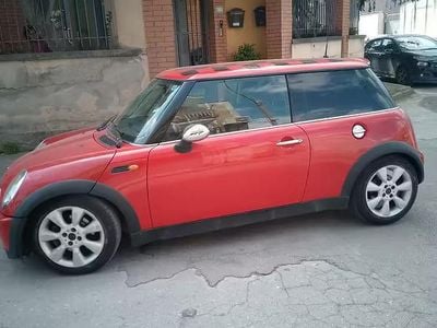 Usata Mini Cooper 2002 Rosso Utilitaria