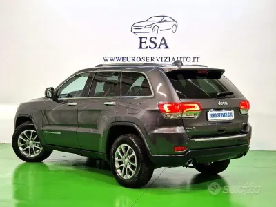 Usata Jeep Grand Cherokee Summit 250 CV (183 kW) 2014 Grigio SUV