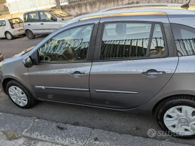 Usata Renault Clio GrandTour 75 CV (55 kW) 2009 Station wagon