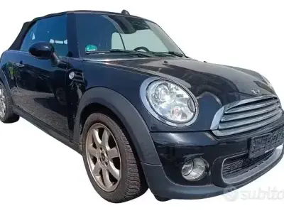 Usata Mini Cooper Cabriolet 184 CV (135 kW) 2015 Nero Cabrio