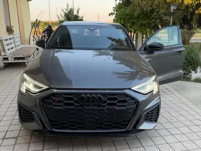 Usata Audi S3 310 CV (228 kW) 2024 Grigio Berlina