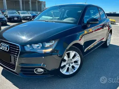 Usata Audi A1 Attraction 105 CV (77 kW) 2011 Nero Utilitaria