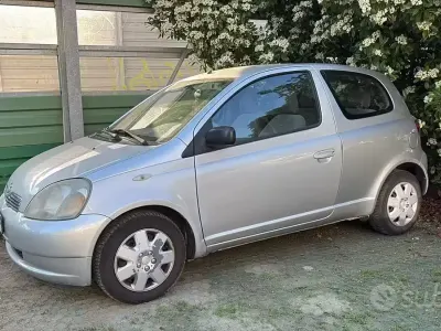 Second-hand Toyota Yaris 68 CP (50 kW) 2000 Hatchback