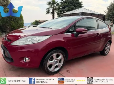 Usata Ford Fiesta Titanium 82 CV (60 kW) 2010 Lilla Berlina