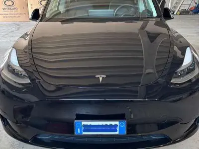 Usata Tesla Model Y RWD 88 kW (120 CV) 2024 SUV