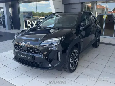 Usata Toyota Yaris Cross Lounge 116 CV (85 kW) 2023 Nero SUV