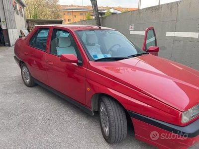 Usata Alfa Romeo 155 126 CV (92 kW) 1992 Berlina