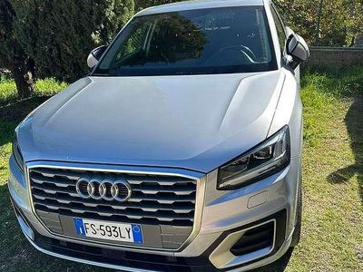 Usata Audi Q2 Admired 116 CV (85 kW) 2018 Argento SUV