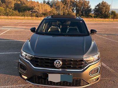 Usata VW T-Roc 150 CV (110 kW) 2019 Grigio SUV